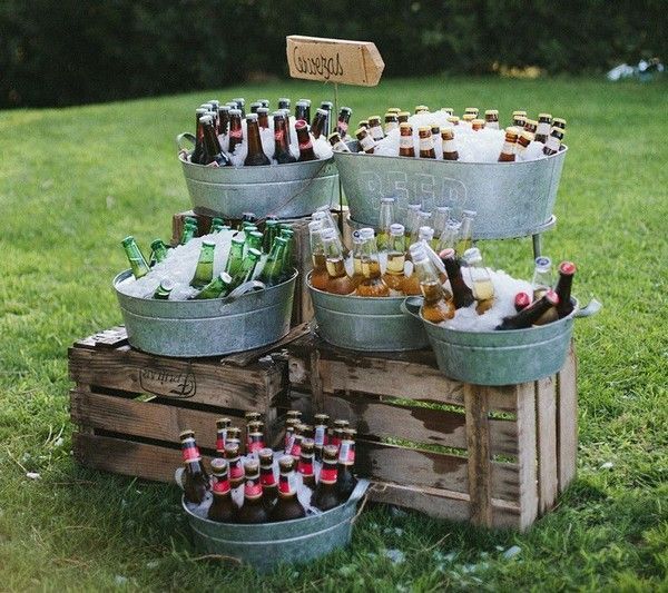 Top 20 Rustic Country Galvanized Bucket Wedding Ideas -   18 wedding Backyard bar ideas