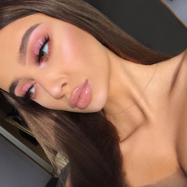 Best Trend of 2018: Pink/Cherry Eyeshadow -   11 makeup Pink outfit ideas