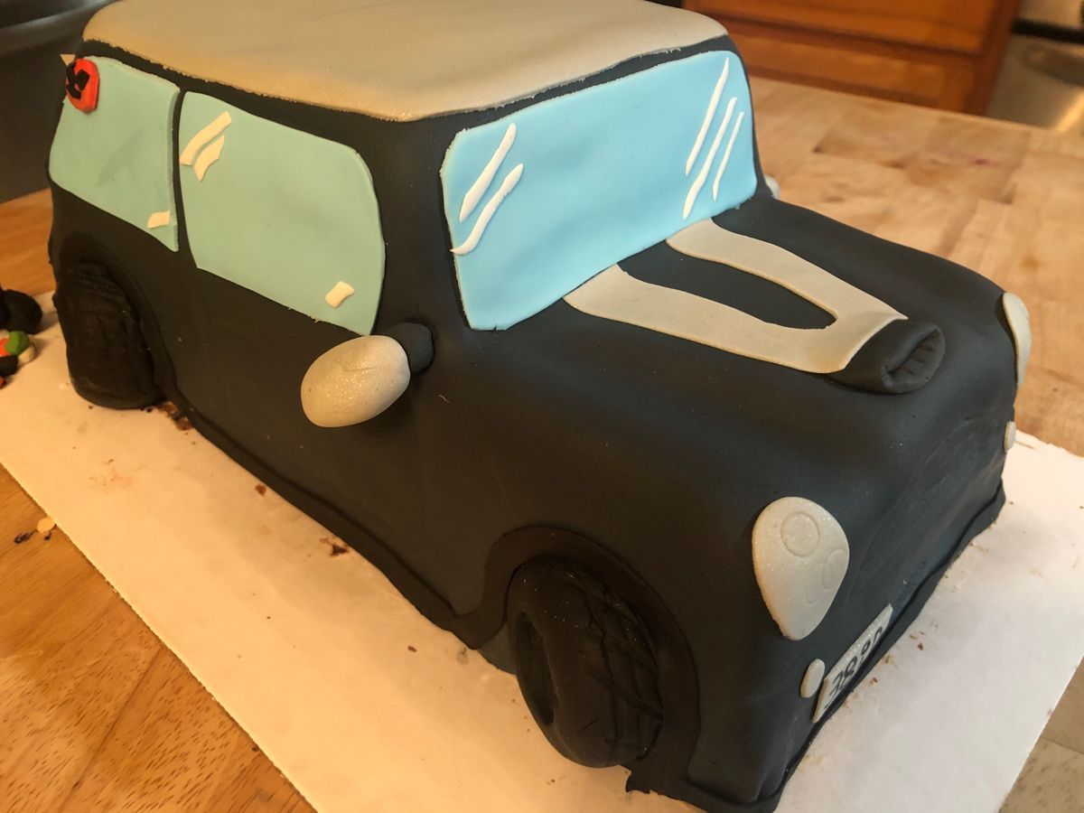 13 cake Mini cooper ideas