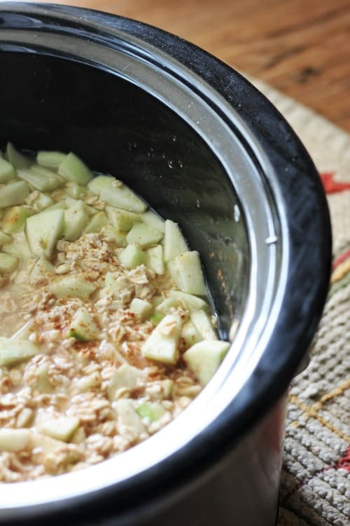 Crock Pot Apple and Cinnamon Oatmeal -   17 diet Breakfast crock pot ideas