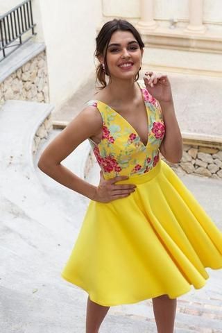 yellow floral satin illusion back daffodil v neck homecoming dresses short cocktail dresses -   18 dress Cortos amarillo ideas