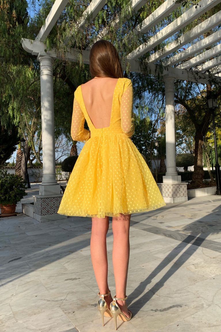 Vestido Araceli amarillo -   18 dress Cortos amarillo ideas