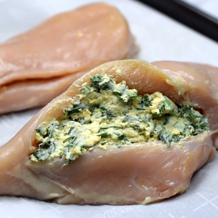 Easy, Low-Carb Keto Spinach Cream Cheese Stuffed Chicken -   23 healthy recipes Videos baking ideas