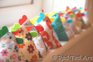 juggling chickens bean bags - Red Ted Art's Blog -   14 fabric crafts To Sell art ideas