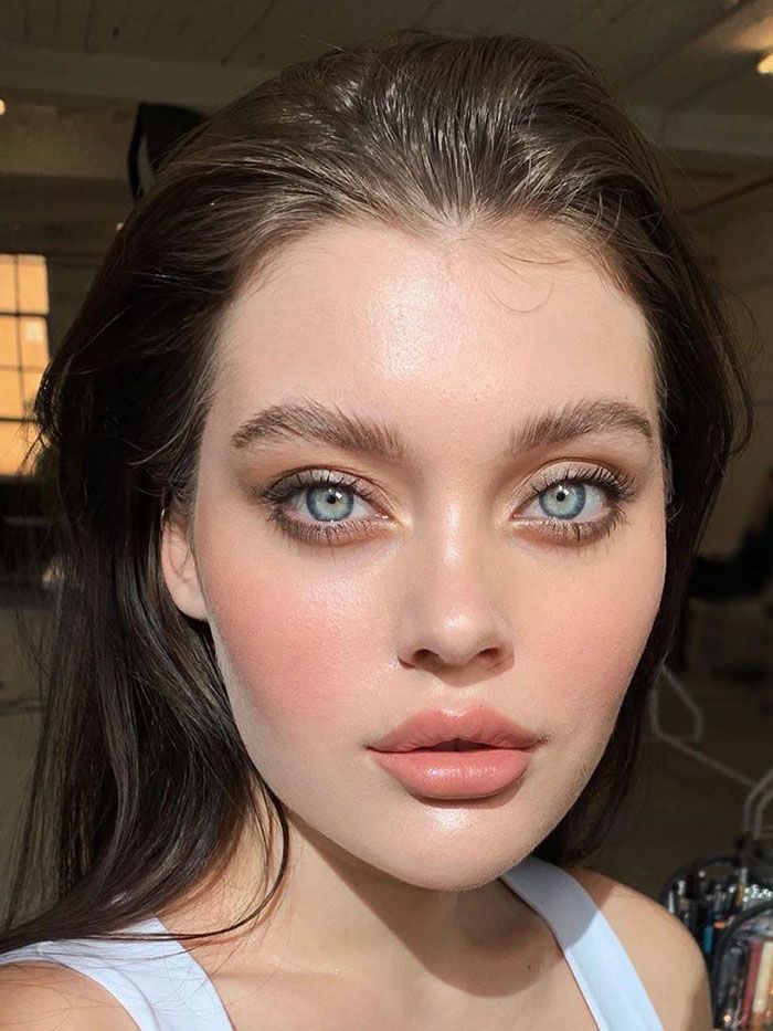 Makeup Artists Say These 8 Tightening Face Creams Are Injection-Level Effective -   14 makeup Artist outfit ideas
