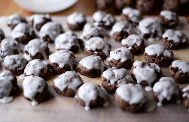 Italian Chocolate Christmas Cookies - Soupbelly -   15 desserts Italian chocolate chips ideas