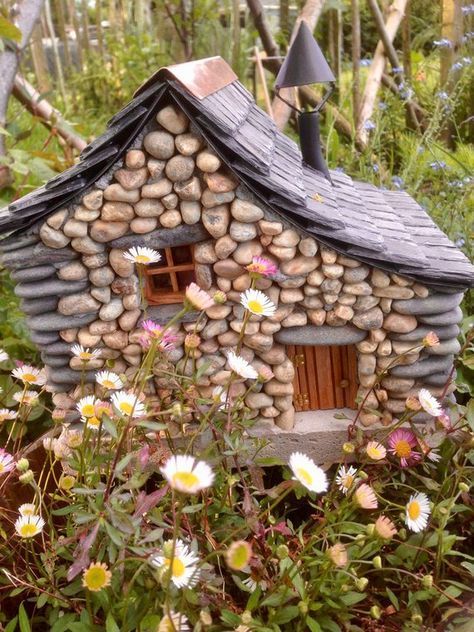 16 garden design Roof fairy houses ideas