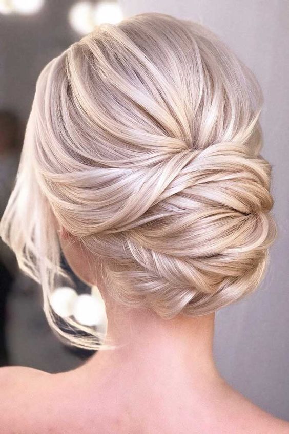 13 Ways to Hold Elegant Weddings -   16 hairstyles Simple low chignon ideas