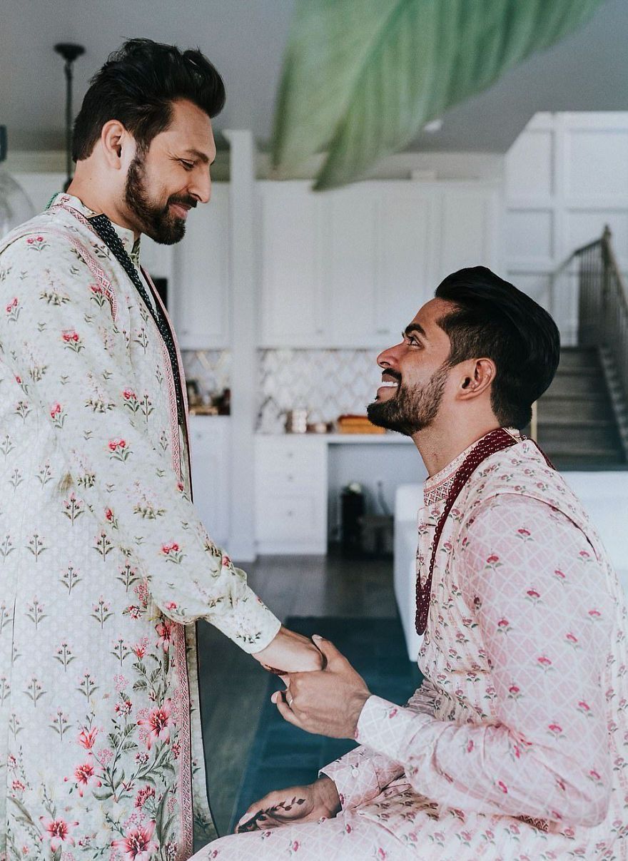 Gay Indian Couple Holds A Traditional Wedding Ceremony In A Hindu Temple, And Their Photos Go Viral -   17 indian wedding Ceremony ideas