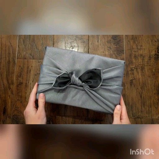 Wrapping a gift with height -   17 wedding Gifts wrapping ideas