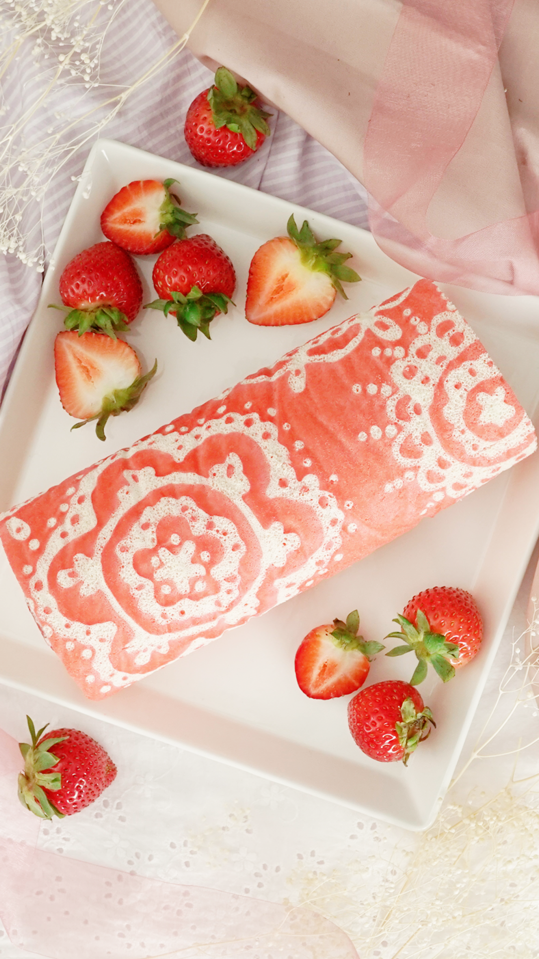 Elegante Arrollado de Fresas -   23 cake Beautiful strawberries ideas