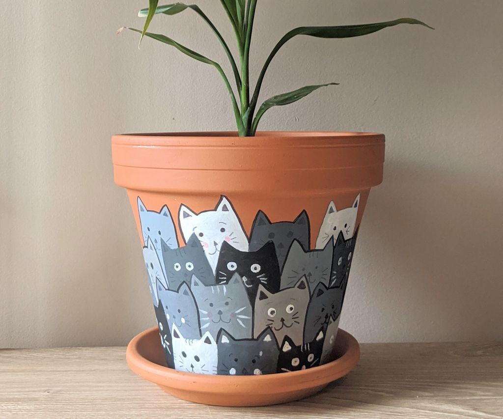 Painted Cats Terracotta Flower Pot -   11 planting Painting flower pots ideas