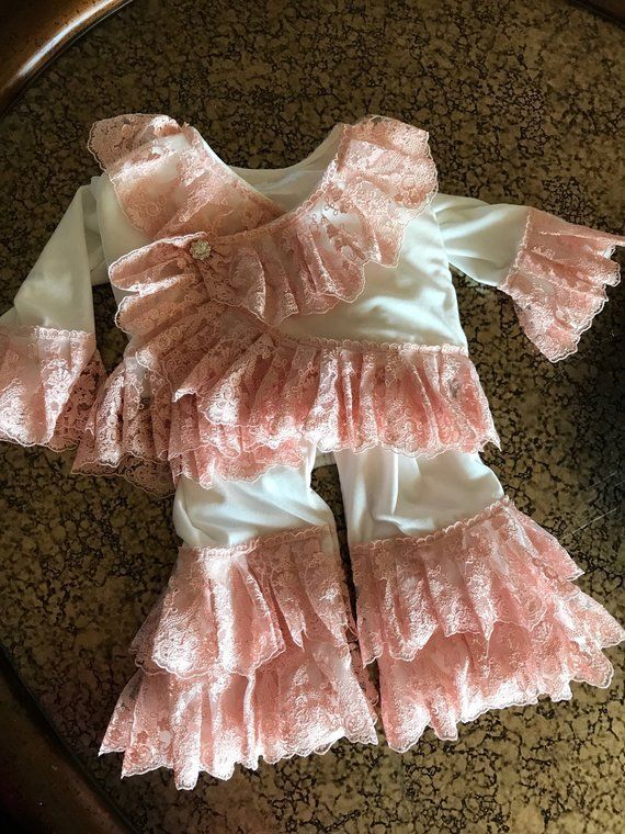 Items similar to Baby outfit | girls ruffle outfit | girls lace clothes on Etsy -   16 DIY Clothes Lace girls ideas
