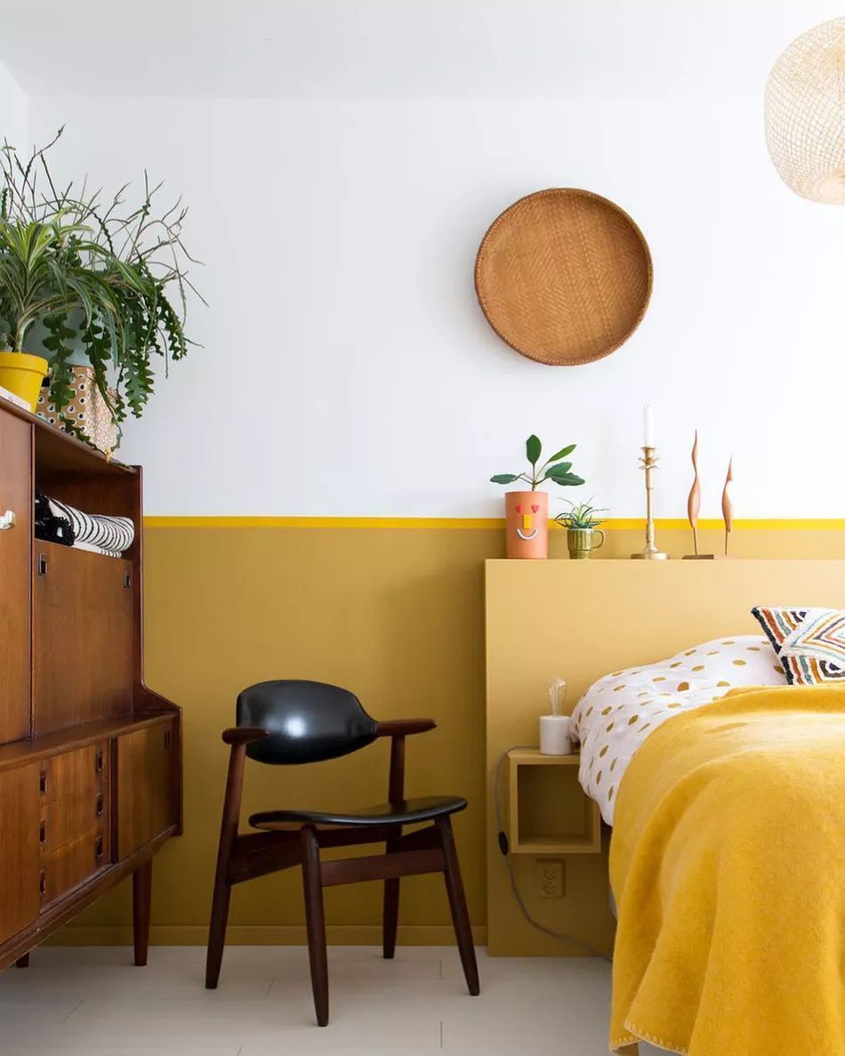 17 Yellow Bedrooms That Are Sure To Brighten Up Your AM -   16 room decor Yellow bedroom ideas