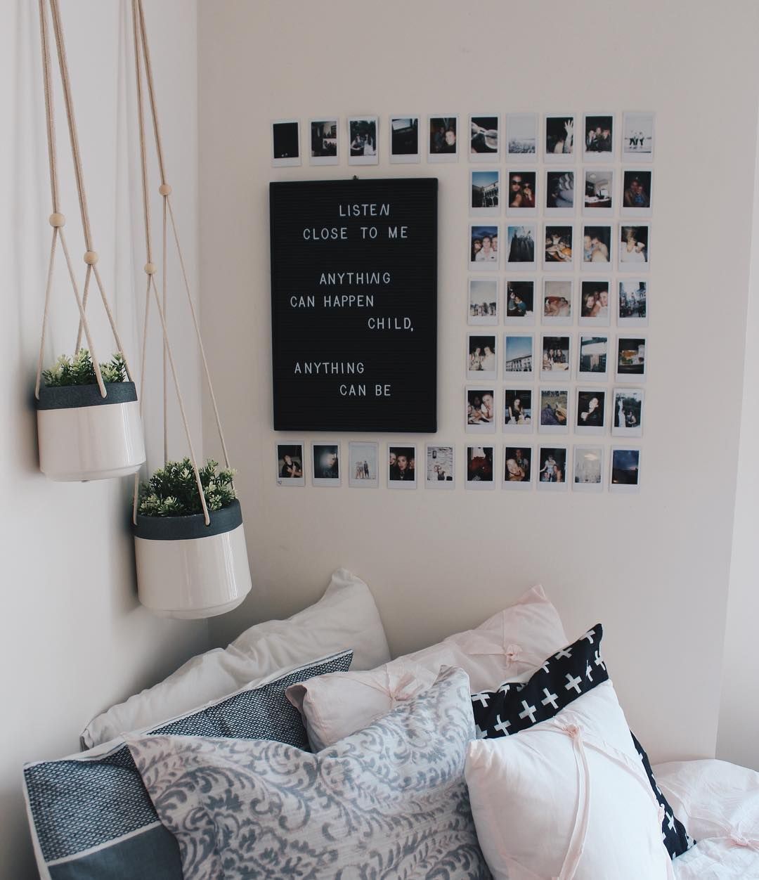How To Decorate Dorm Room Walls - Temporary Covering Ideas -   18 room decor Simple ideas