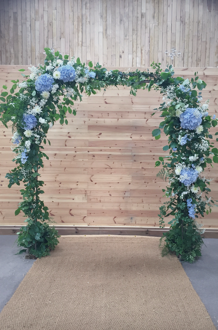 15 wedding Blue arch ideas