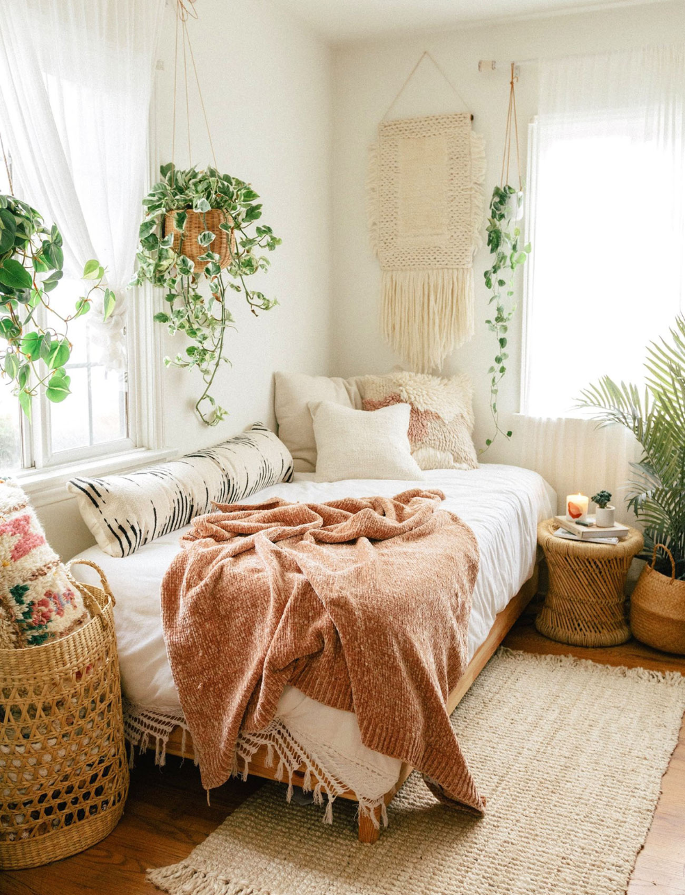 Our Favorite Boho Bedrooms (and How to Achieve the Look) | Green Wedding Shoes -   16 room decor Green home ideas