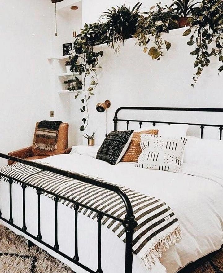Get Inspired: 20 Gorgeous Bohemian Bedrooms -   17 room decor Bohemian dream homes ideas