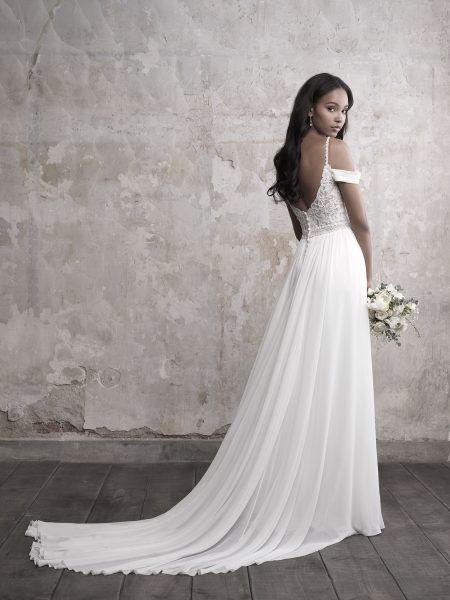 Sweetheart Bodice Silk Skirt A-line Wedding Dress | Kleinfeld Bridal -   19 wedding Dresses 2018 ideas