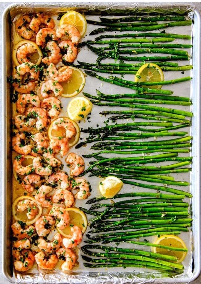 Roasted Lemon Garlic Butter Shrimp and Asparagus (VIDEO!) -   healthy recipes Dinner shrimp