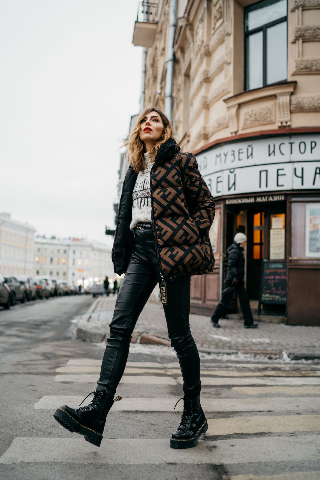 Winter in Saint Petersburg – Fashion Blog from Germany / Modeblog aus Deutschland, Berlin -   russian style Street