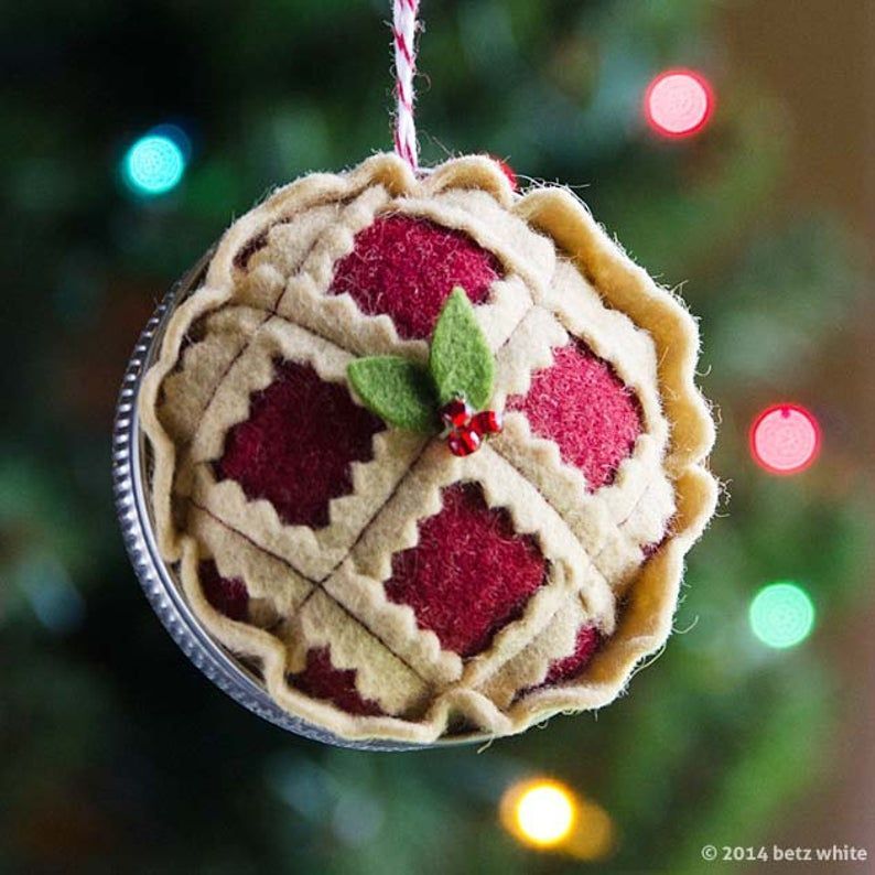 Christmas Pie Felt Ornament PDF PATTERN | Etsy -   19 diy Christmas Decorations felt ideas