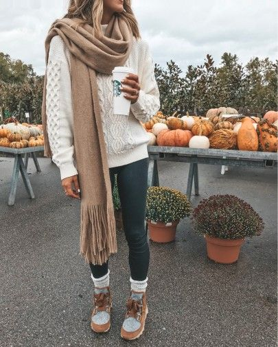 Instagram Round Up: 33 Cozy Fall Outfits | Cella Jane -   cozy style Autumn