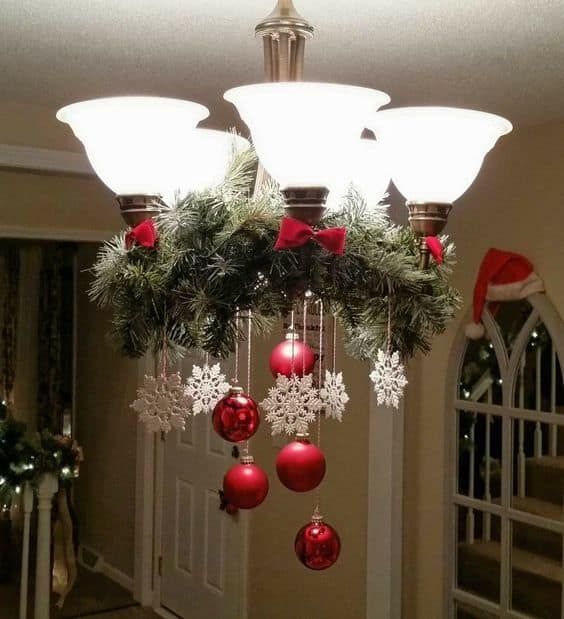 Easy DIY Glamour Christmas Chandelier Ideas for Your Home Decoration -   diy Christmas Decorations window