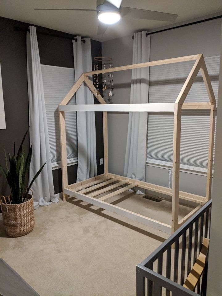 DIY Toddler House Bed Frame: Ramona's Big Girl Bed! -   diy House simple