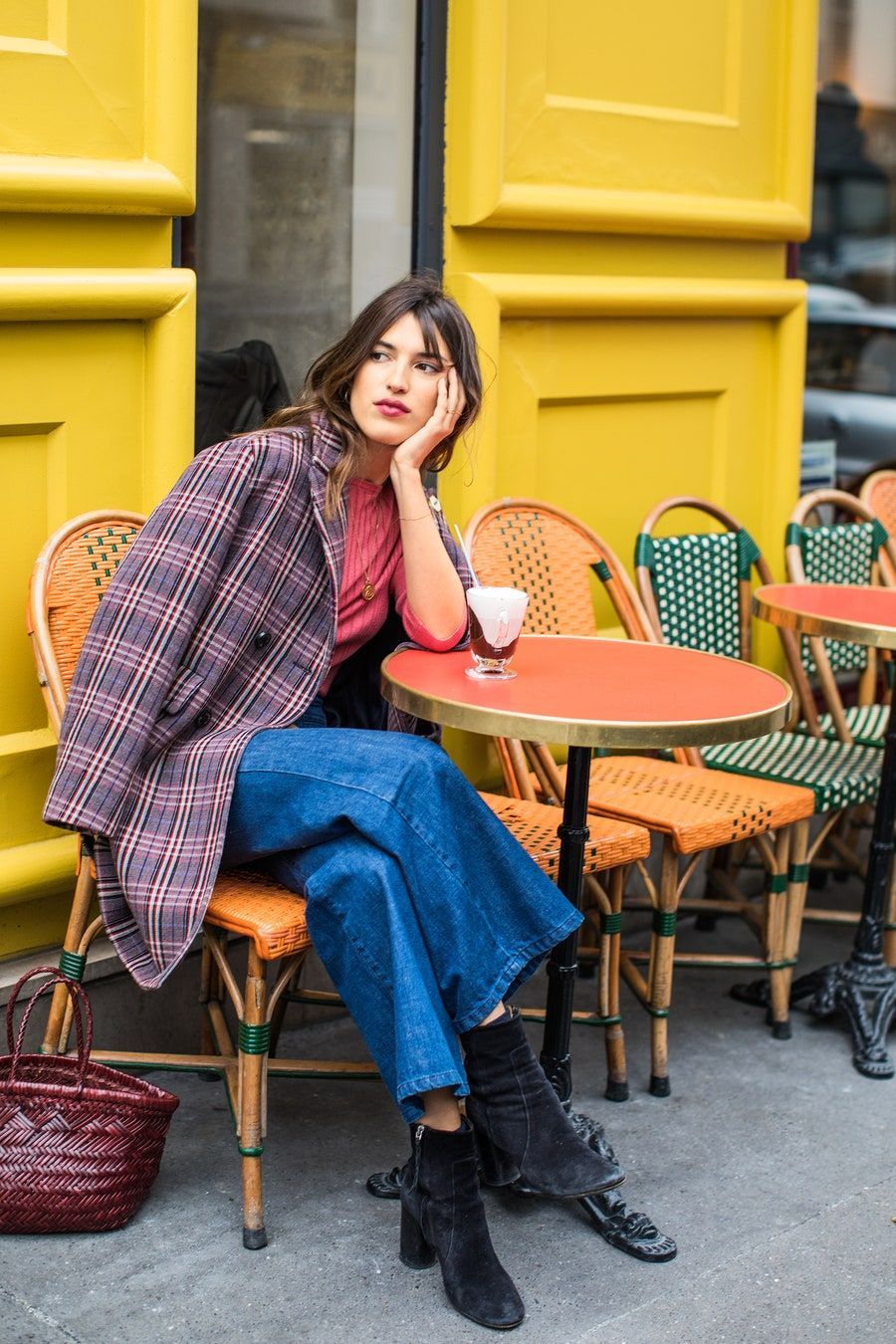 How French Style Star Jeanne Damas Does a Week of Outfits -   jeanne damas style Parisian