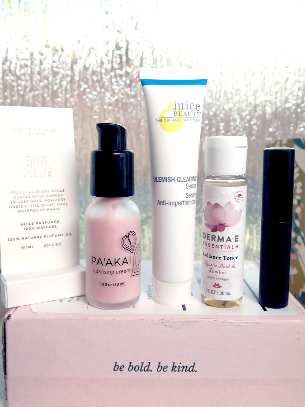 Petit Vour Review: Cruelty Free and Natural Beauty Subscription Box -   natural beauty Box