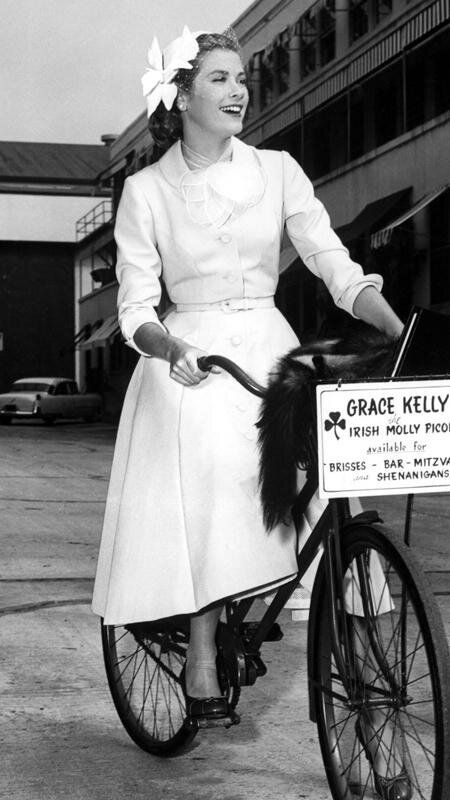 10 Striking Photos of Ultimate Style Icon Grace Kelly -   style Icons celebrity