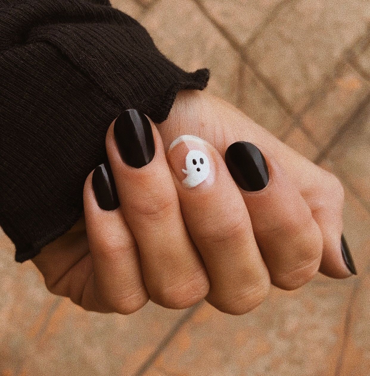 pin ? theautumncountry -   14 halloween nails ideas