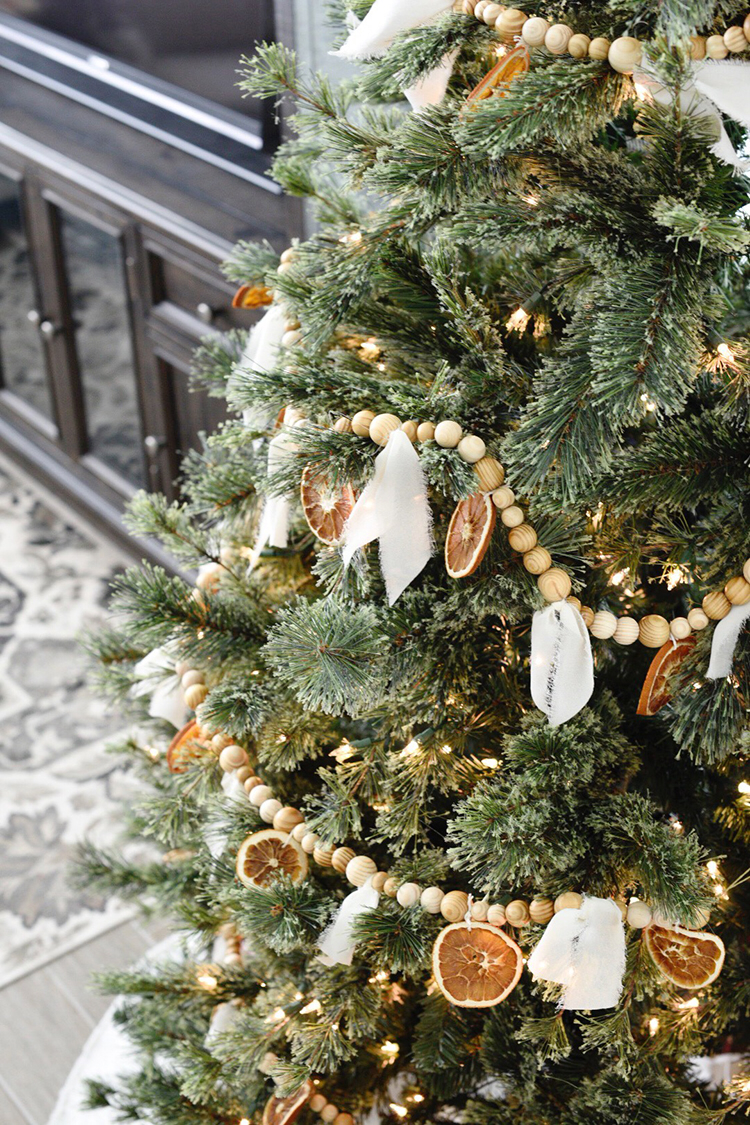 Simple Christmas Decor + Holiday Recap -   19 diy Decorations noel ideas