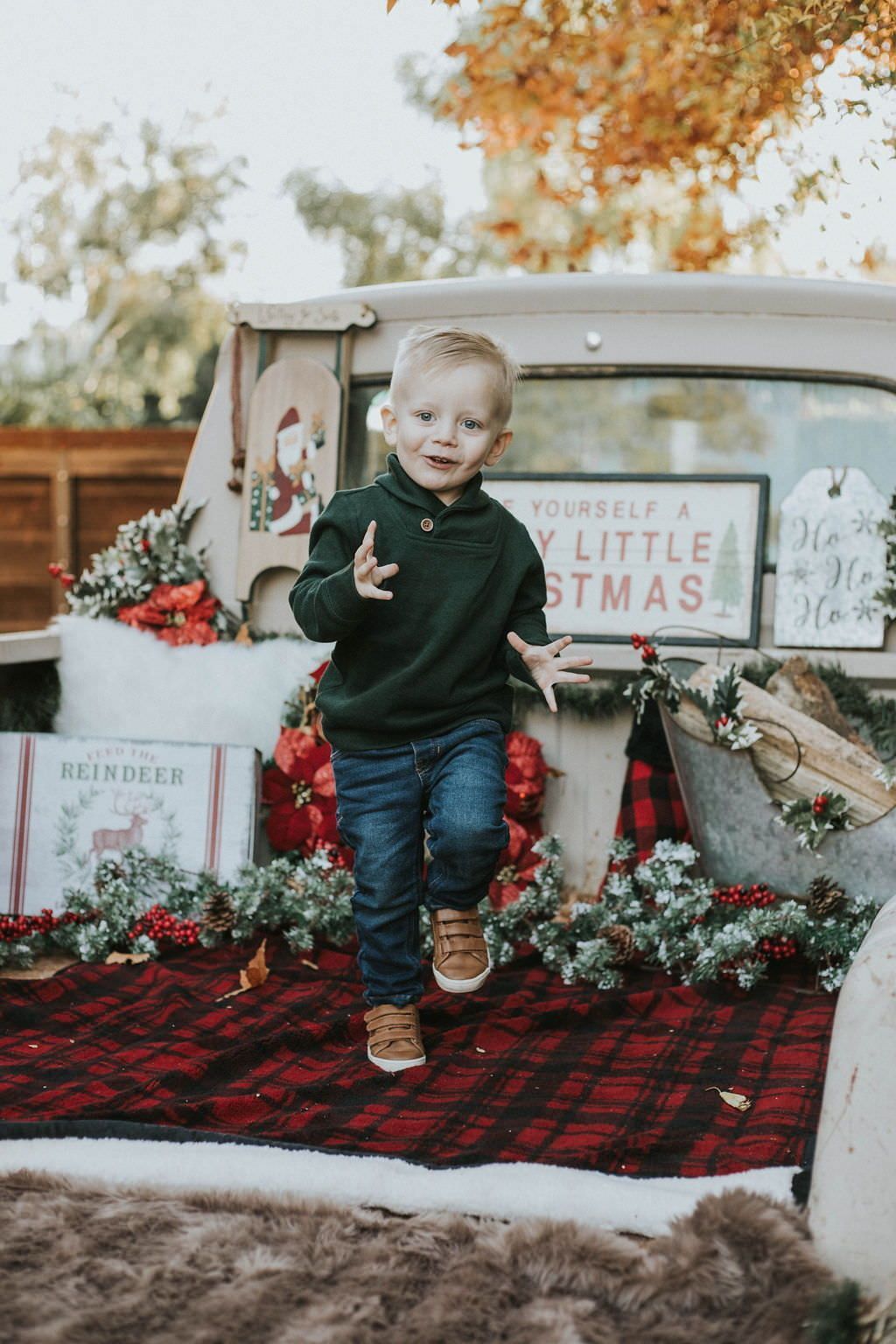 TIPS FOR PLANNING FAMILY PHOTO OUTFITS - Whitney Irene -   17 christmas photoshoot ideas