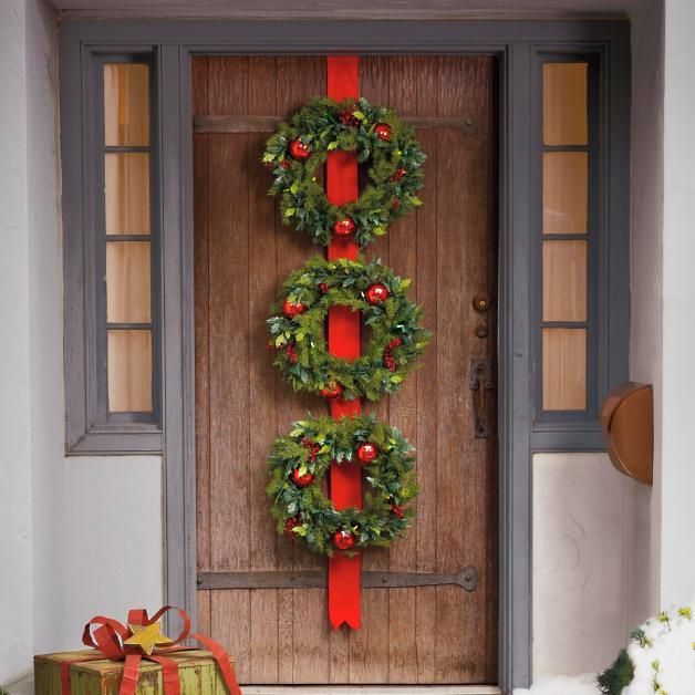 Cordless Holly and Berry Wreaths on Ribbon -   18 christmas decor outdoor fence ideas