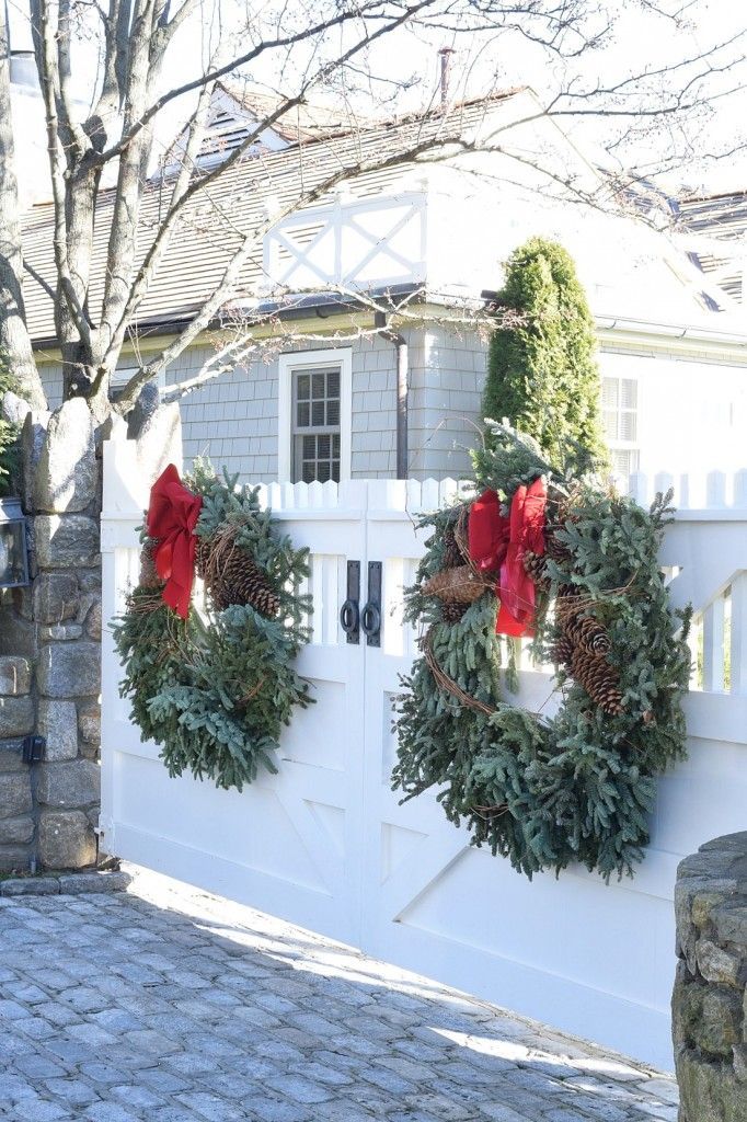 18 christmas decor outdoor fence ideas