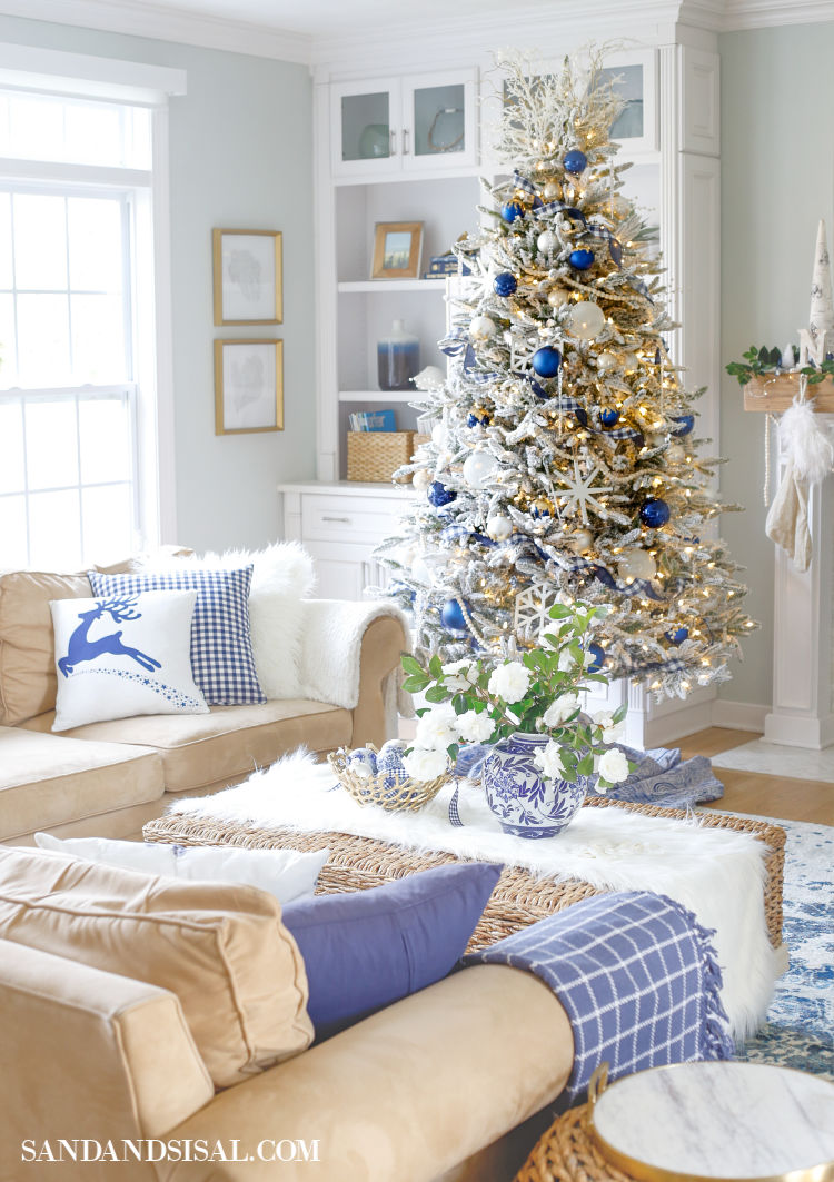 A Very Merry Blue Christmas Tour - Sand and Sisal -   18 christmas tree 2020 blue and gold ideas