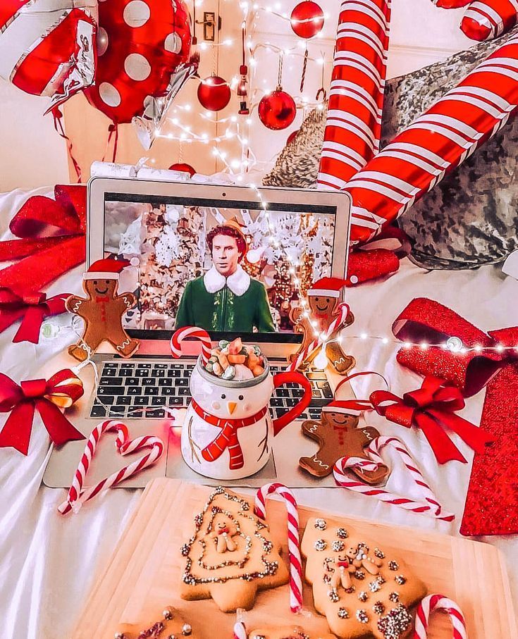 5 PRO Red Christmas Mobile/Desktop Lightroom Presets - Great For Portrait, Family, Children, Christm -   18 christmas wallpaper red ideas