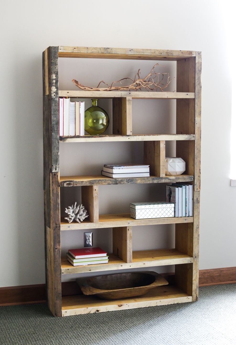 DIY Rustic Pallet Bookshelf -   18 diy Bookshelf cheap ideas