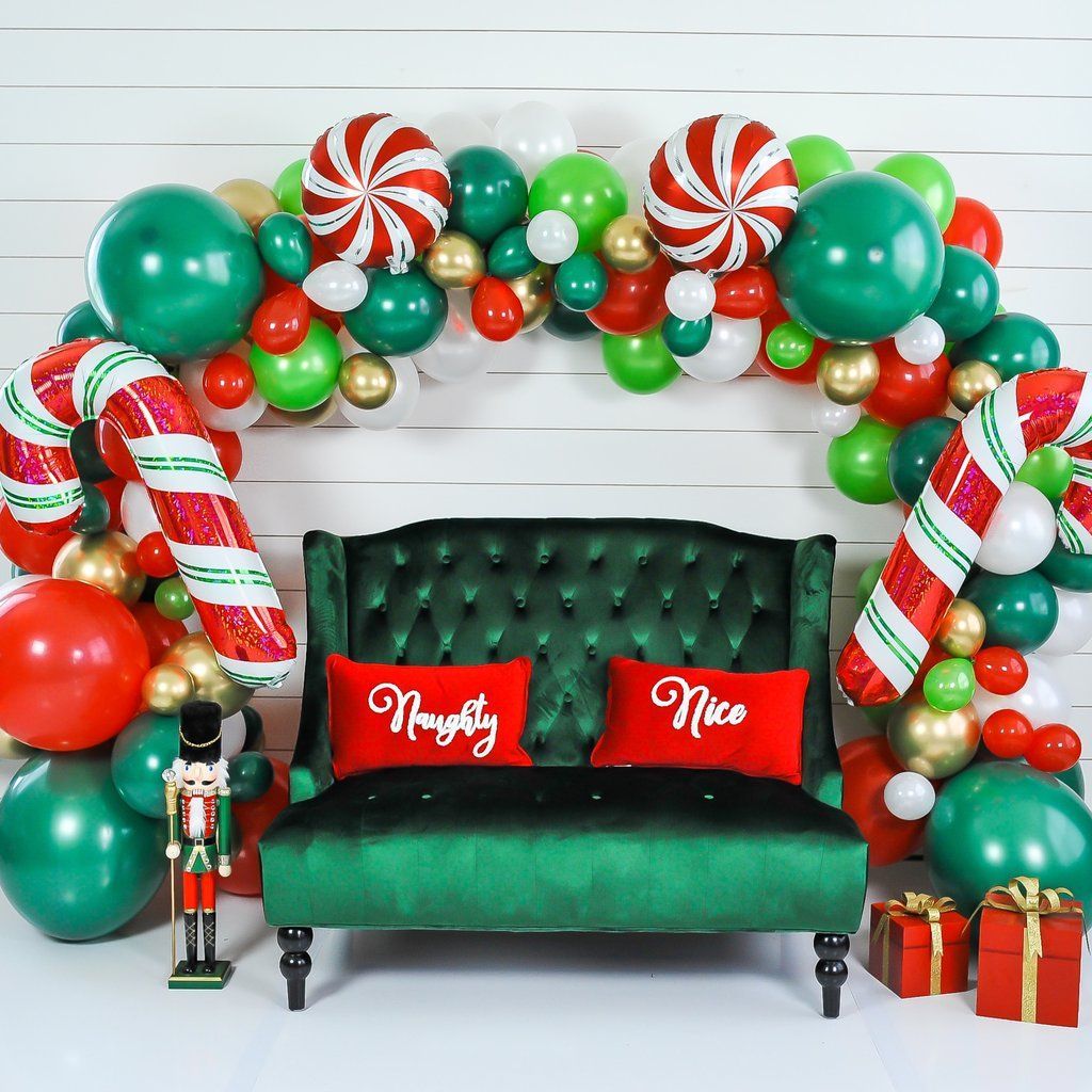 DIY Christmas Balloon Garland -   19 christmas decorations diy crafts ideas