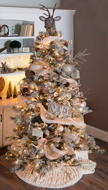 13 Stunning Christmas Tree Ideas to Try This Year -   17 christmas tree decor 2020 gold ideas