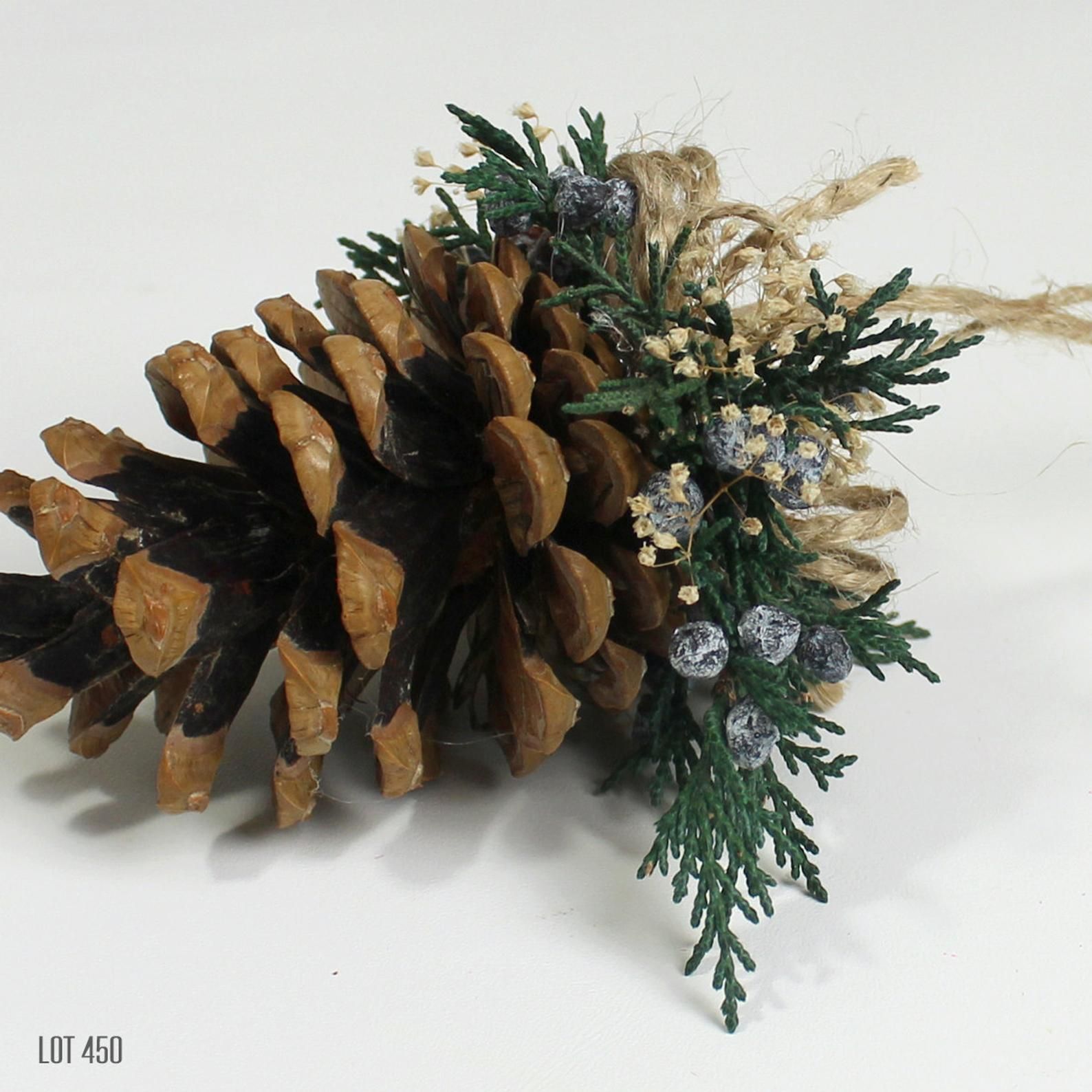 Christmas Decorations, Christmas Tree Ornament, Pine Cone Ornament, Natural Rustic Woodland Holiday -   18 rustic tree topper pine cones ideas