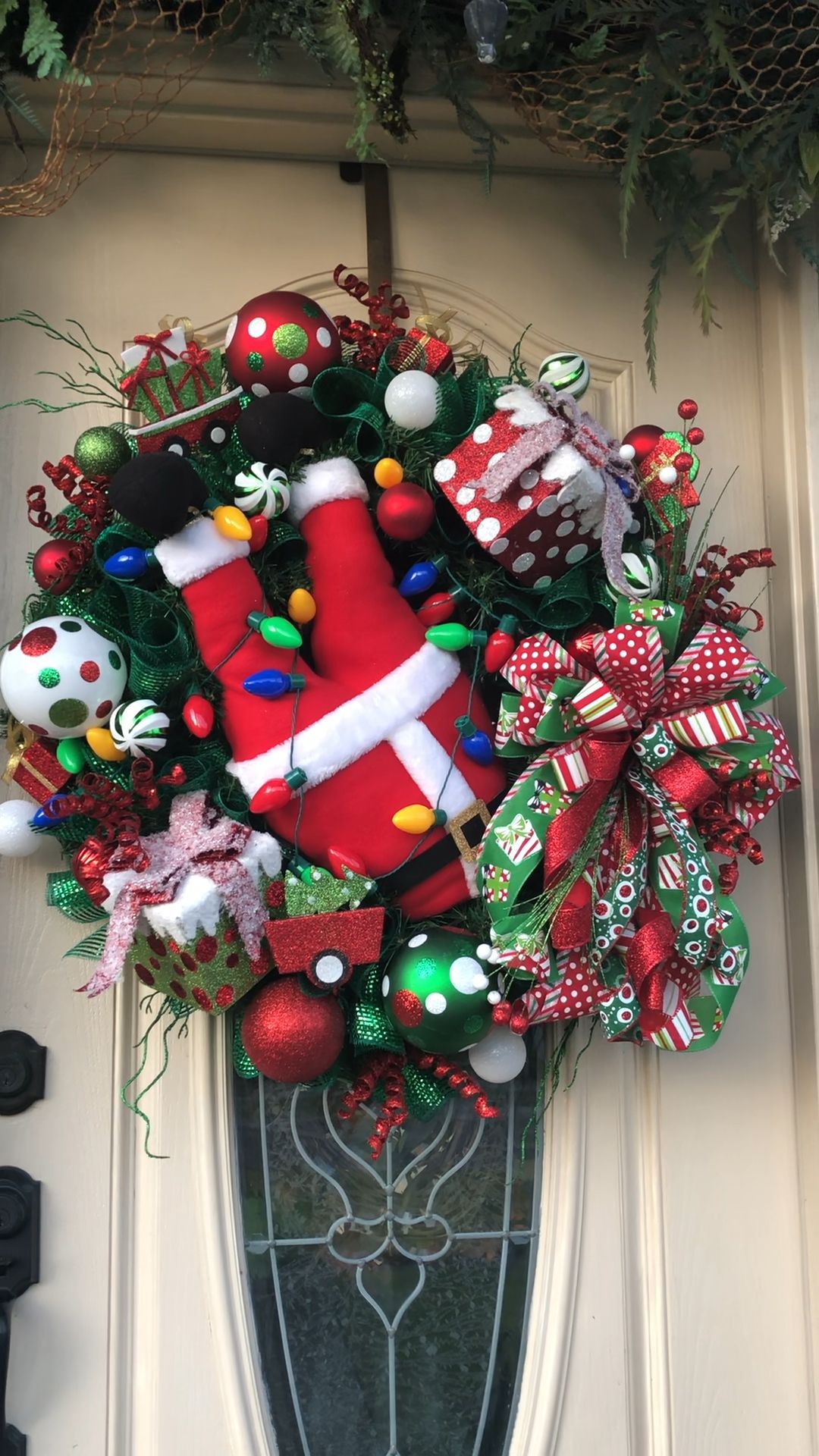 Traditional Christmas wreath -   19 christmas decor wreaths & garlands ideas