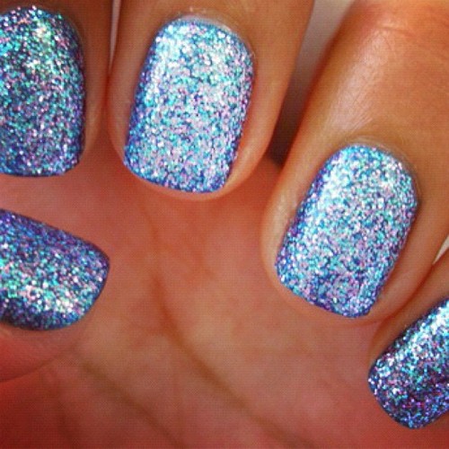 sparkly nails | PinPoint